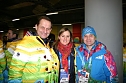  Dreiergespann: DOSB-Pr&auml;sident Alfons H&ouml;rmann, Ski-Rennl&auml;uferin Viktoria Rebensburg und Sergej K&ouml;nig posierten in den Katakomben des Olympiastadions. (Foto: privat)