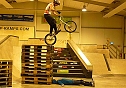 "Bikes in Motion" in der Skaterhalle Sondershausen (Foto: Karl-Heinz Herrmann) "Bikes in Motion" in der Skaterhalle Sondershausen (Foto: Karl-Heinz Herrmann)