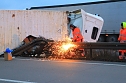 Sattelschlepper auf der A38 umgekippt (Foto: S.Dietzel) Sattelschlepper auf der A38 umgekippt (Foto: S.Dietzel)