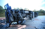 Bild: KKW kippt auf der A38 um (Foto: S.Dietzel)