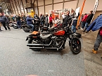 Peter Blei unterwegs auf der Motorradmesse (Foto: Peter Blei)