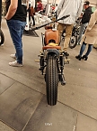 Peter Blei unterwegs auf der Motorradmesse (Foto: Peter Blei)