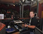 Musik und Handys in der Webe (Foto: nnz-City Scout: Sven G&auml;mkow)