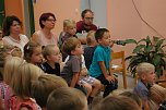 Bischof im Kindergarten Beuren (Foto: Ilka K&uuml;hn)