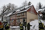 Dachstuhlbrand griff auf Nachbarh&auml;user &uuml;ber (Foto: S. Dietzel)