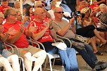 Fans und Cheftrainer des Th&uuml;ringer HC Herbert M&uuml;ller verabschieden neun Spitzenhandballerinnen in Bad Langensalza (Foto: Eva Maria Wiegand)