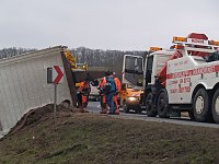 Bild: Lkw Unfall auf der B 4