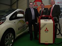 Bild: Erste E-Tankstelle f&uuml;r den i-MiEV