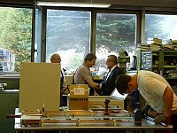 Wir brauchen Arbeitskräfte! Bild: Wir brauchen Arbeitskräfte!