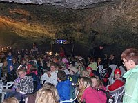 Kindertag in der Höhle Bild: Kindertag in der Höhle