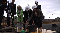 Bild: Grundsteinlegung f&uuml;r neues Autohaus