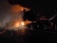 Brennender Schwerlasttransport Bild: Brennender Schwerlasttransport