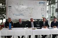Bild: Von links: Ren&eacute; Stange, Peter Kn&ouml;pfel, Helmut Peter, Andreas Peter und Hein Appenrodt  (Kundendienstberater)