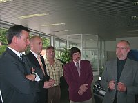Bild: &Uuml;bergabe Spendenfahrzeug durch das Autohaus Fritze Sondershausen