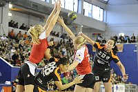 Klarer Sieg für unsere Handball-Damen Bild: Klarer Sieg für unsere Handball-Damen