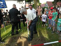 Bild: Ausgrabung und Beginn der Leinefelder Kirmes 2013