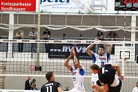 Bild: Am und neben dem Netz