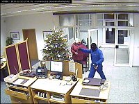 Bild: Bank&uuml;berfall in Ro&szlig;leben