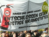 Bild: Protest gegen Neonazis
