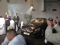 Bild: Premiere des S-Coup&eacute;