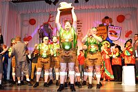 Zum 8. Männerballettwettbewerb des BCC im Bleicheröder Kulturhaus sollte es zum Kopf an Kopf Tanzen kommen Bild: Zum 8. Männerballettwettbewerb des BCC im Bleicheröder Kulturhaus sollte es zum Kopf an Kopf Tanzen kommen