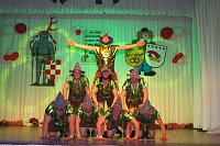 Zum 8. Männerballettwettbewerb des BCC im Bleicheröder Kulturhaus sollte es zum Kopf an Kopf Tanzen kommen Bild: Zum 8. Männerballettwettbewerb des BCC im Bleicheröder Kulturhaus sollte es zum Kopf an Kopf Tanzen kommen