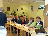 Übergabe der Bauschutzbrillen an Abgeordneten des Landtages Bild: Übergabe der Bauschutzbrillen an Abgeordneten des Landtages