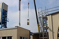 Neue Seilfahrtsbrücke wird montiert Bild: Neue Seilfahrtsbrücke wird montiert