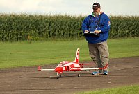 Bild: Modelle steigen in den Himmel