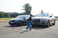 Bild: Achtung Fu&szlig;g&auml;nger: Notbremsassistenten k&ouml;nnen Unfallfolgen deutlich senken
