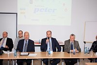 Nicht reden, handeln - die Autohaus Peter Gruppe und andere Unternehmer starten Ausbildungsoffensive Bild: Nicht reden, handeln - die Autohaus Peter Gruppe und andere Unternehmer starten Ausbildungsoffensive