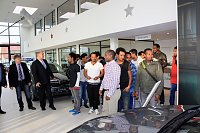 Nicht reden, handeln - die Autohaus Peter Gruppe und andere Unternehmer starten Ausbildungsoffensive Bild: Nicht reden, handeln - die Autohaus Peter Gruppe und andere Unternehmer starten Ausbildungsoffensive