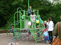 Bild: Einweihung Spielplatz Heinestra&szlig;e