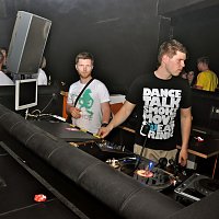 Bild: Musik und Handys in der Webe