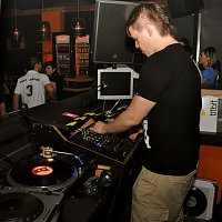 Bild: Musik und Handys in der Webe