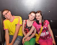 Bild: Musik und Handys in der Webe