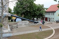 Bild: Mit Festakt schiefer Turm als gerettet gefeiert