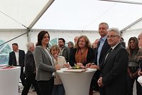 Bild: Mit Festakt schiefer Turm als gerettet gefeiert