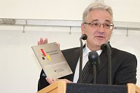 Bild: Mit Festakt schiefer Turm als gerettet gefeiert
