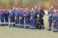 Bild: Leistungsspange von jungen Feuerwehrleuten erk&auml;mpft