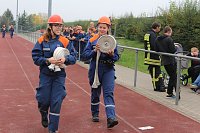 Bild: Leistungsspange von jungen Feuerwehrleuten erk&auml;mpft