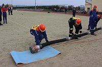 Bild: Leistungsspange von jungen Feuerwehrleuten erk&auml;mpft