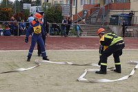 Bild: Leistungsspange von jungen Feuerwehrleuten erk&auml;mpft