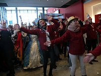 Bild: Empfang im Foyer am Rosenmontag