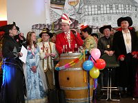 Bild: Empfang im Foyer am Rosenmontag