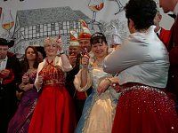 Bild: Empfang im Foyer am Rosenmontag