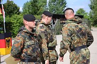 Bild: Einheiten der Bundeswehr verabschiedet