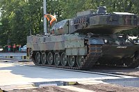 Bild: Panzer in Richtung Litauen verladen
