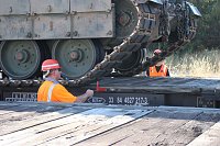 Bild: Panzer in Richtung Litauen verladen