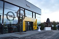 Bild: Neues Autohaus er&ouml;ffnet